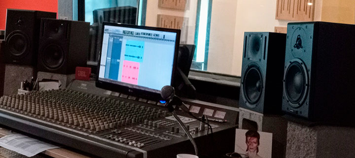 At a loss Prisma_1.jpg