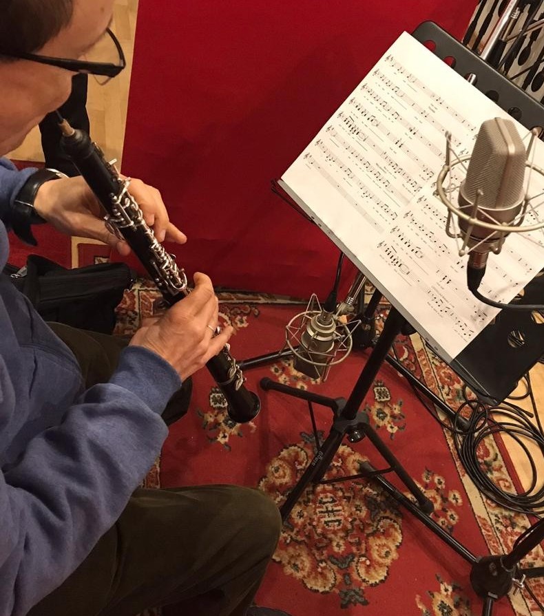 Marcelo Grosz grabando en el Estudio Prisma.jpg